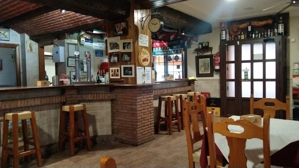 Bar Los Billares restaurant in Malahá La