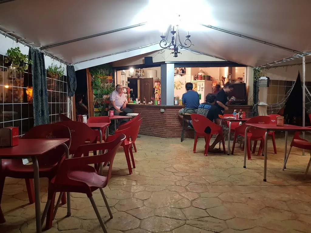 Bar Kiosco Fina restaurant in Malahá La