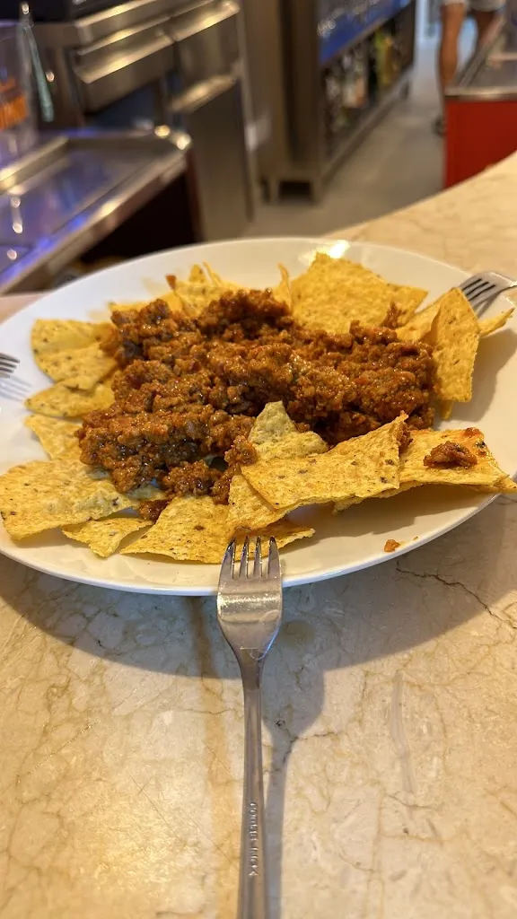 Laura Arias_Bar El Salón 1958_Moclín_review