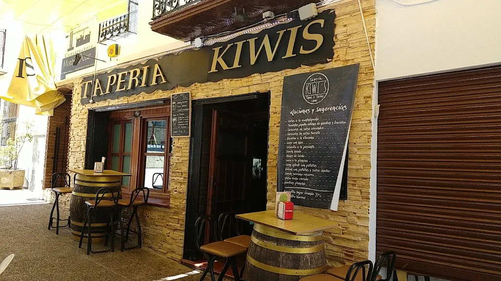 Tapería Kiwi restaurant in Montejicar