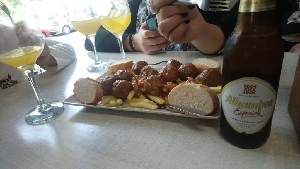 Menu_Cafe Bar Escaparate (Copas & Tapas )_Montejicar_image_6