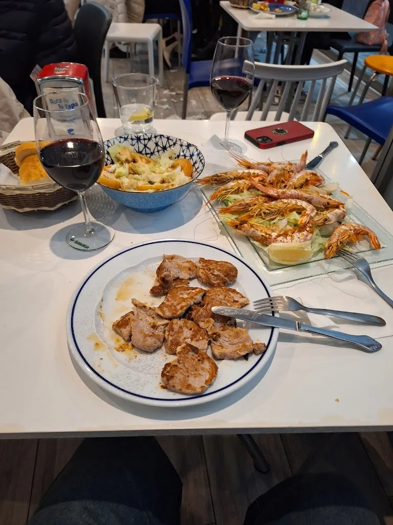 Marko Haseneyer_Cafe Bar Escaparate (Copas & Tapas )_Montejicar_review