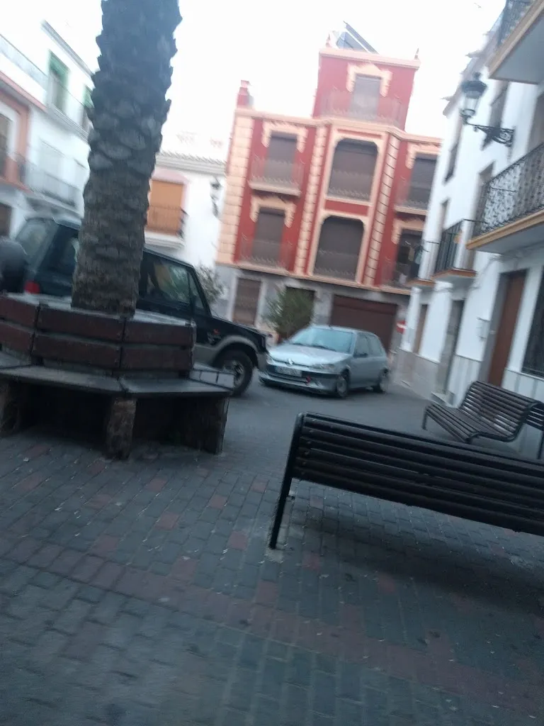 sh0w! Snowden_Bar Plaza_Molvízar_recensione