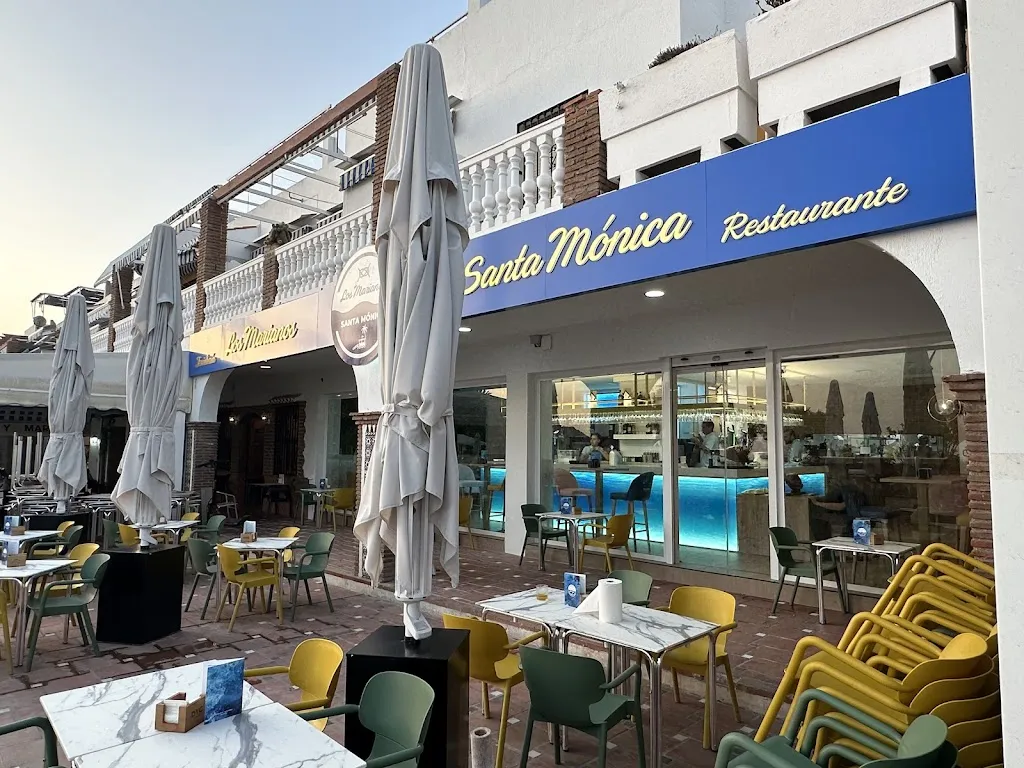 Los Marianos y Santa Mónica restaurant in Molvízar