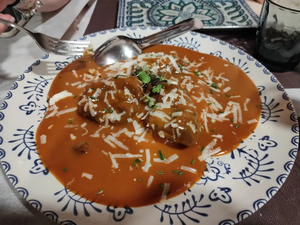 Mario Rodríguez López_BUREO_Maracena_review