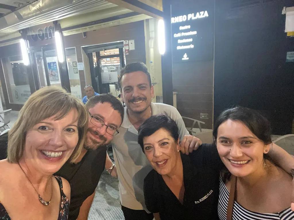 Eliana Carlan_Restaurante Borneo Plaza. “Cocina de producto”._Maracena_review