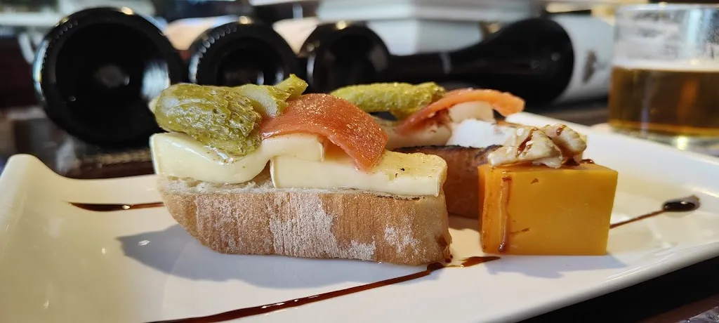 Francisco Benavente_Restaurante bar Taberna de Ángel_Maracena_recensione