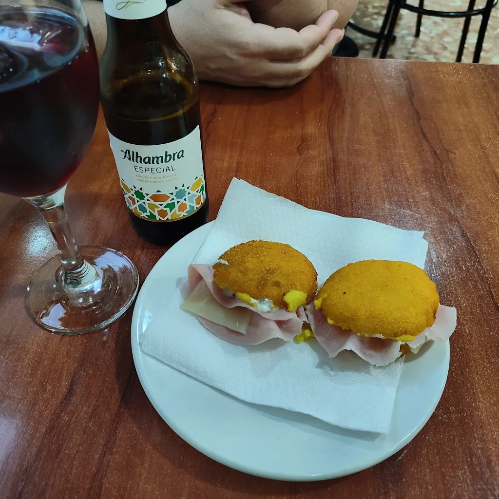 Consuelo_Café-Bar Bro's_Maracena_recensione