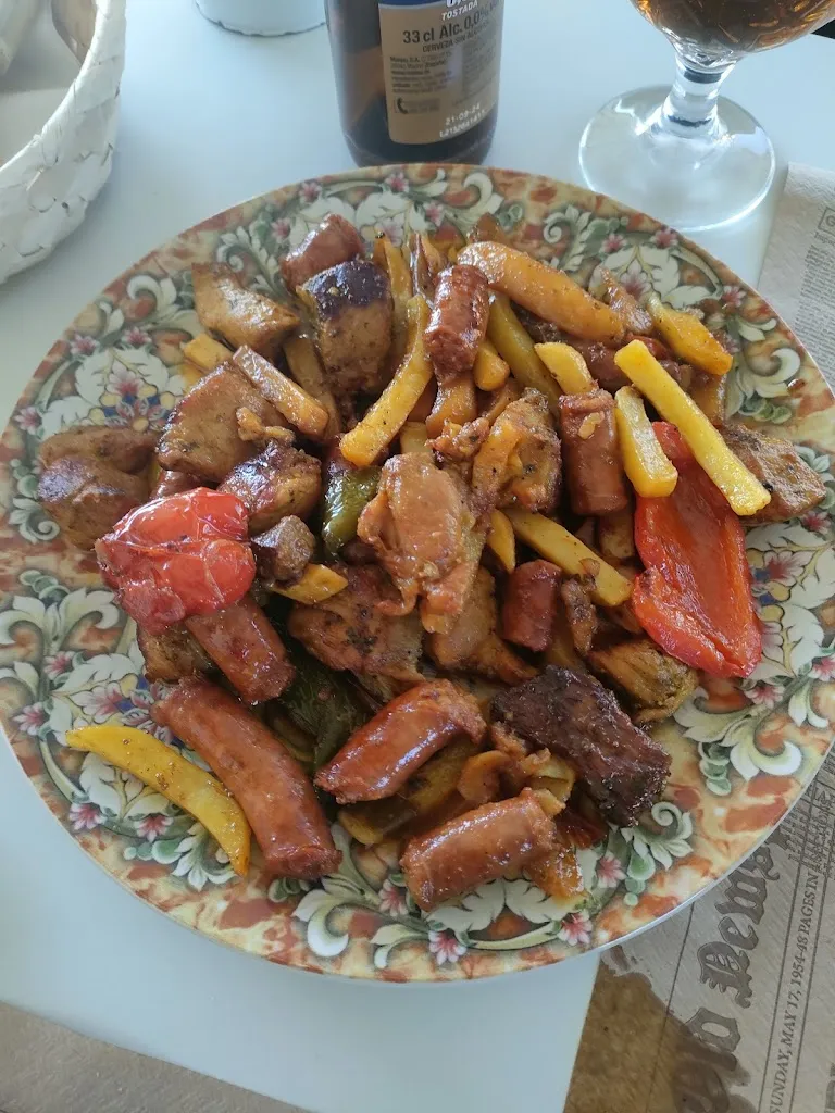 Valentín Alvarez de Cienfuegos_Terraza La Cerca_Morelábor_review