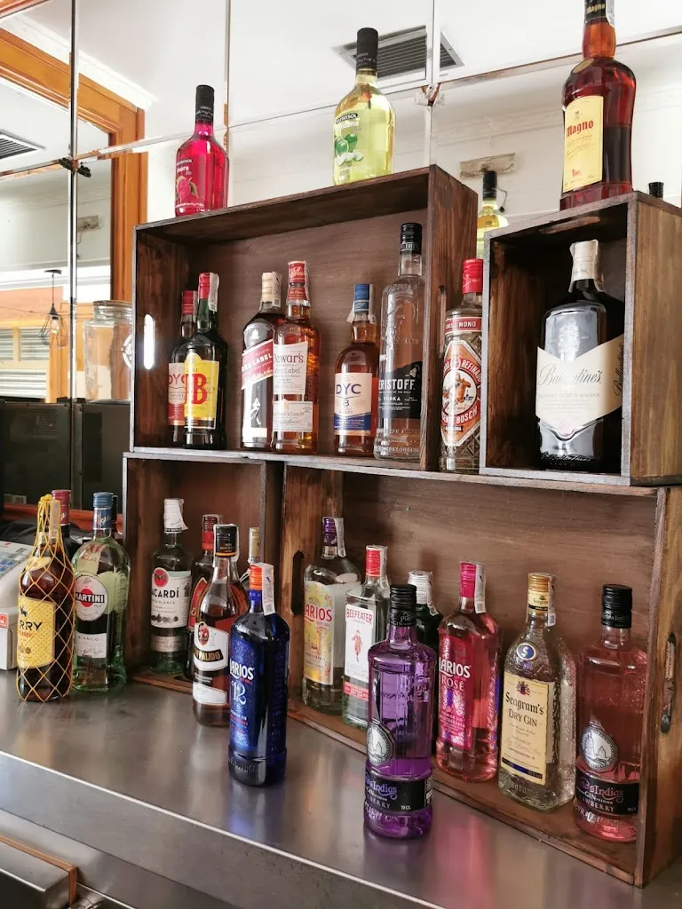 Bar La Plaza restaurant in Nigüelas