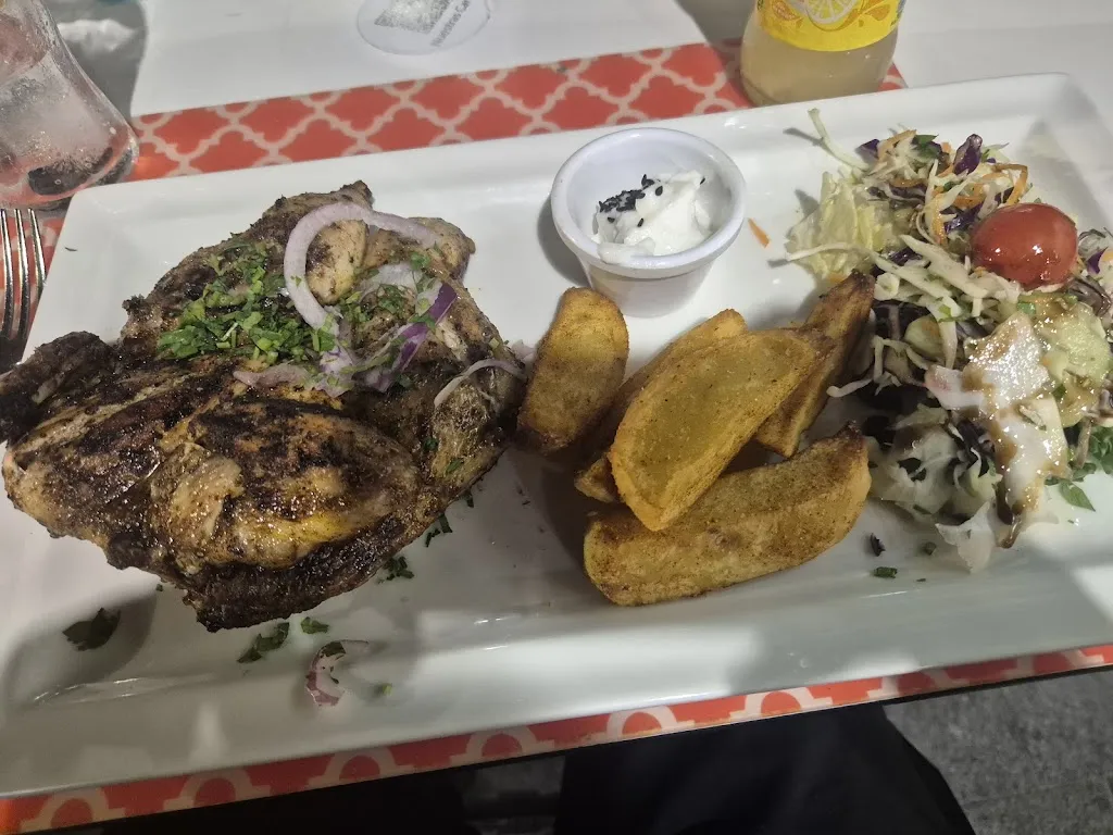 Akaash Hussain_Mish Mish_Alicante/Alacant_avis