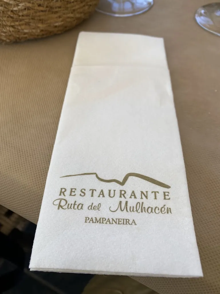 Joyce Rodriguez_Restaurante Ruta del Mulhacén_Pampaneira_recensione