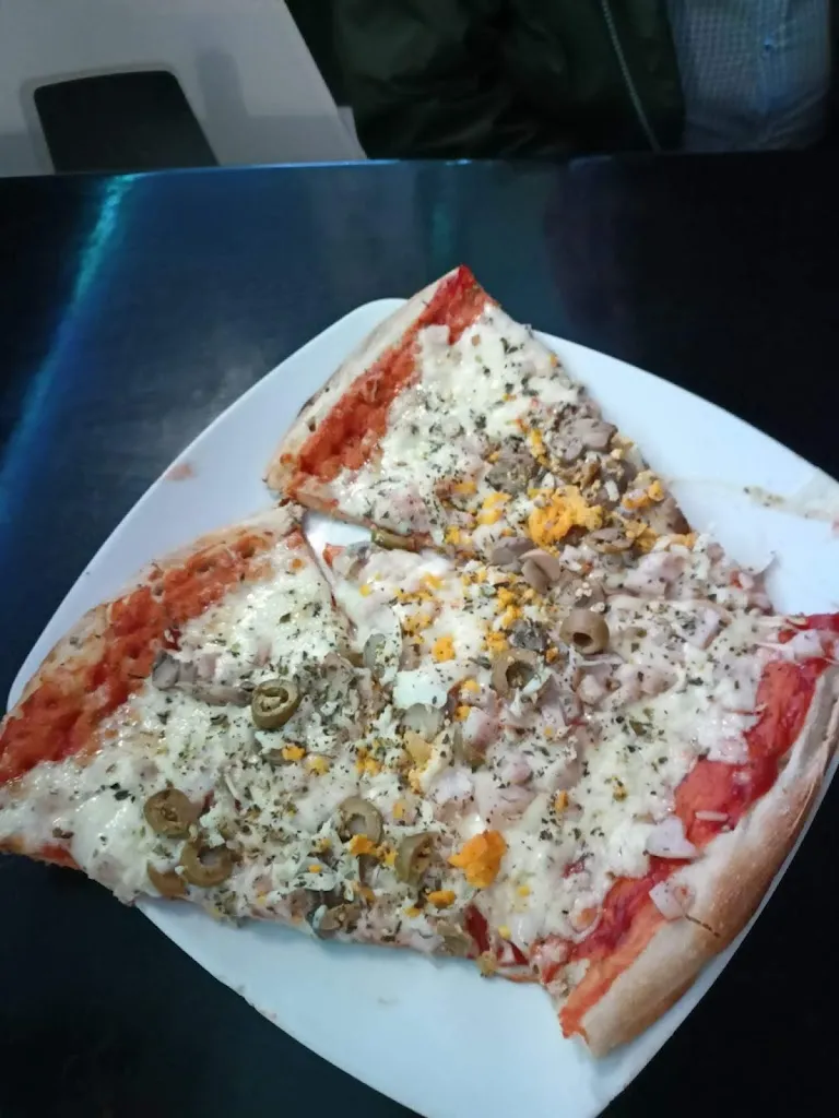 Menu_Black & White_Otura_image_6