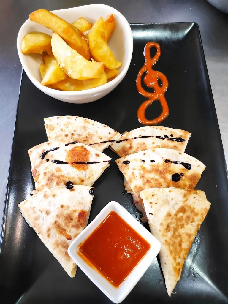 Menu_Restaurante Niña Chica Fish&Drinks_Peligros_image_5