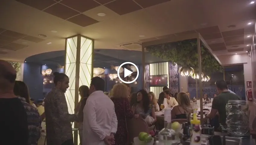 Restaurante Niña Chica Fish&Drinks_Peligros_slider_image_2