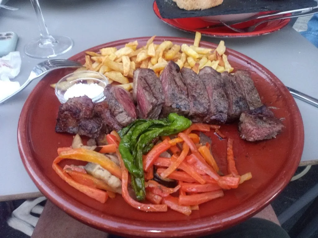 Jon Thompson_Restaurante El 18 _Peligros_review