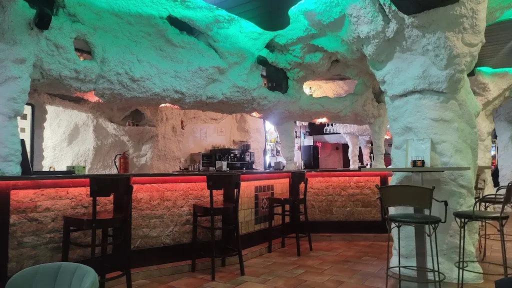 Marcos Vazquez Muñoz_Restaurante El 18 _Peligros_review