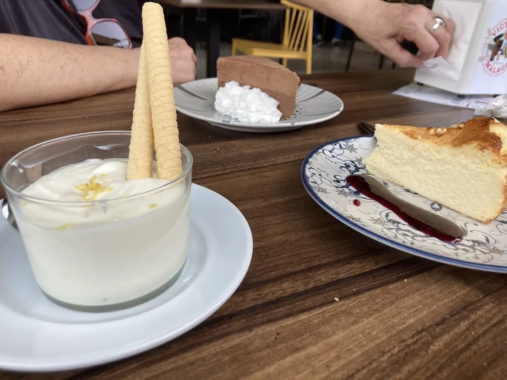 Sofia Apodaca_Restaurante Teatro Peligros_Peligros_review