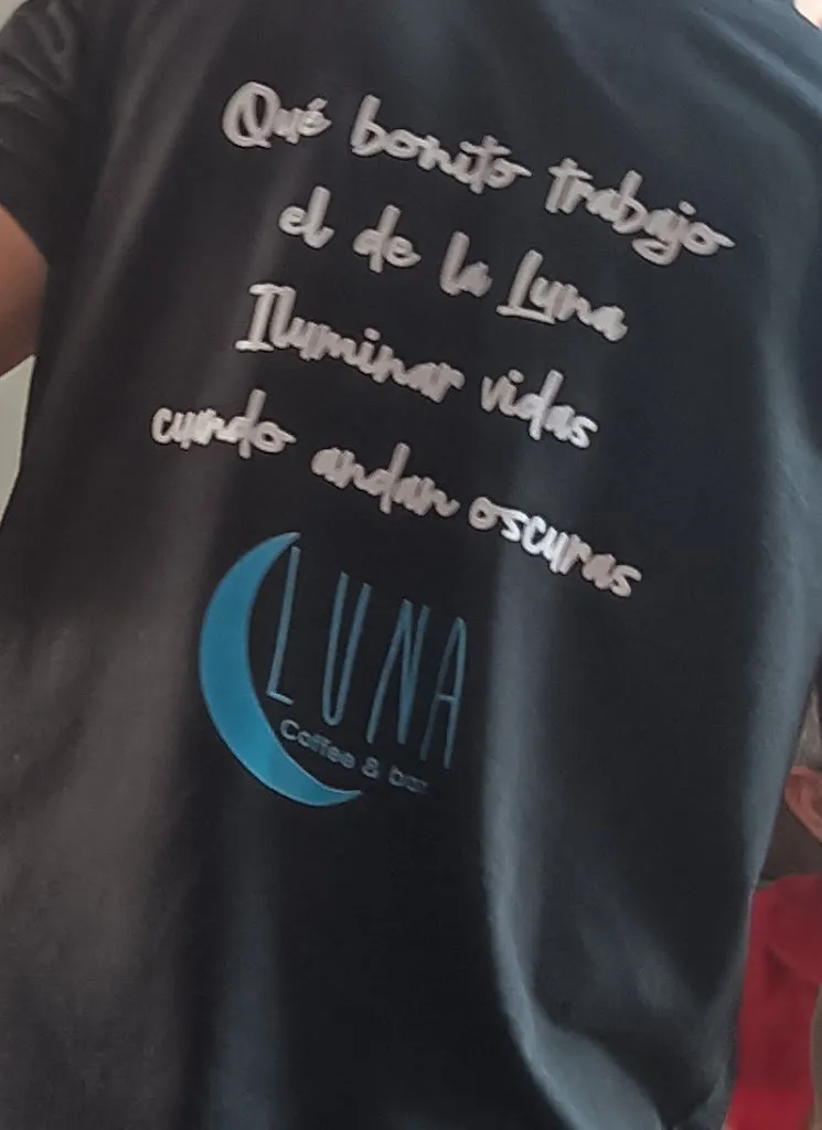 Mayra Cano_Bar Luna Peligros_Peligros_review