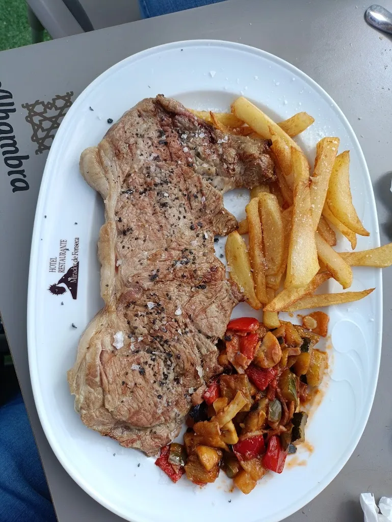 Adam Sanchez_Restaurante en Asegra_Peligros_review