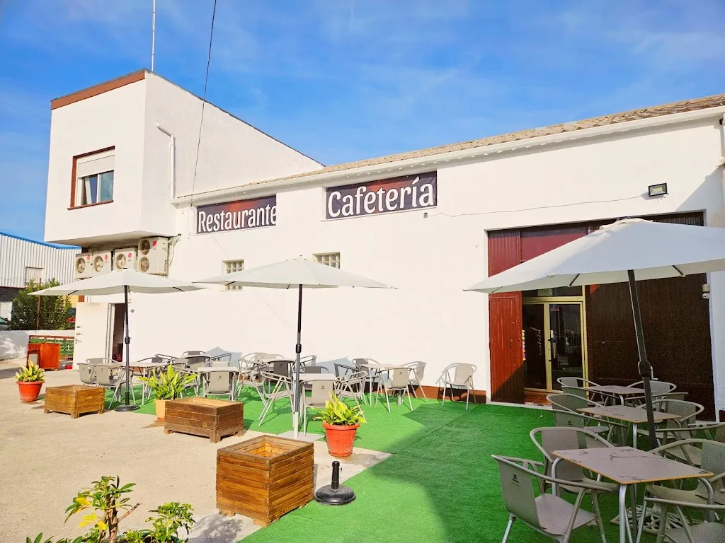 Restaurante en Asegra_Peligros_slider_image_1