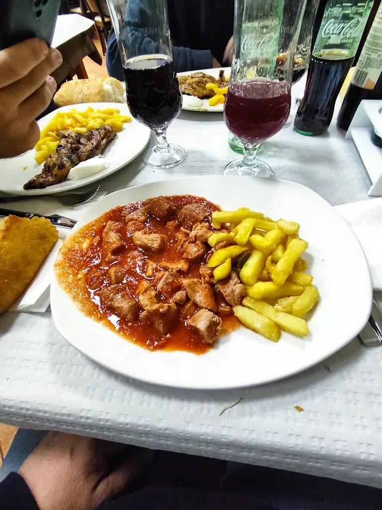 Restaurante Rincon De Ramon_Peligros_slider_image_3