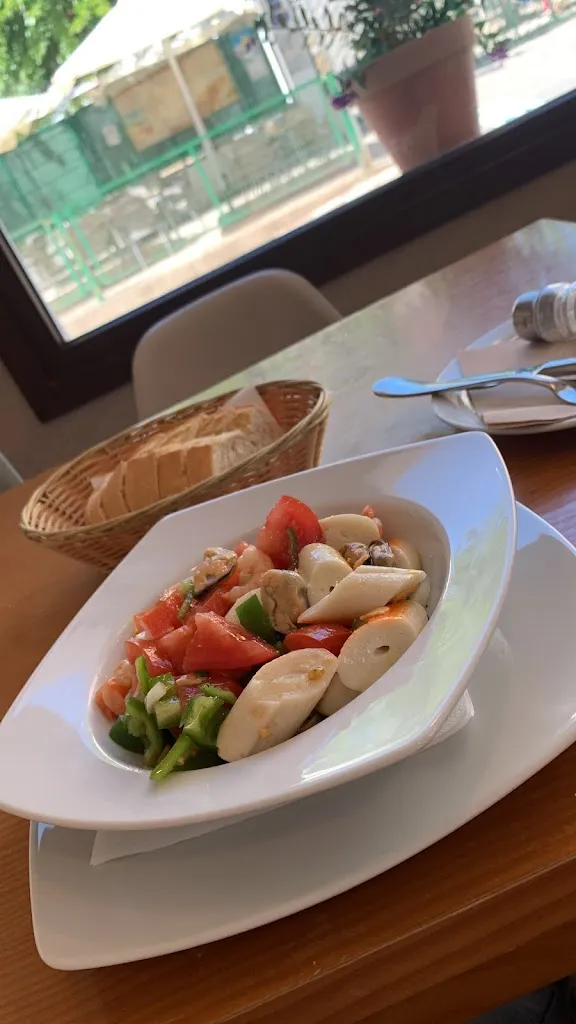 Marcus Lane_Picoteo 130_Órgiva_review