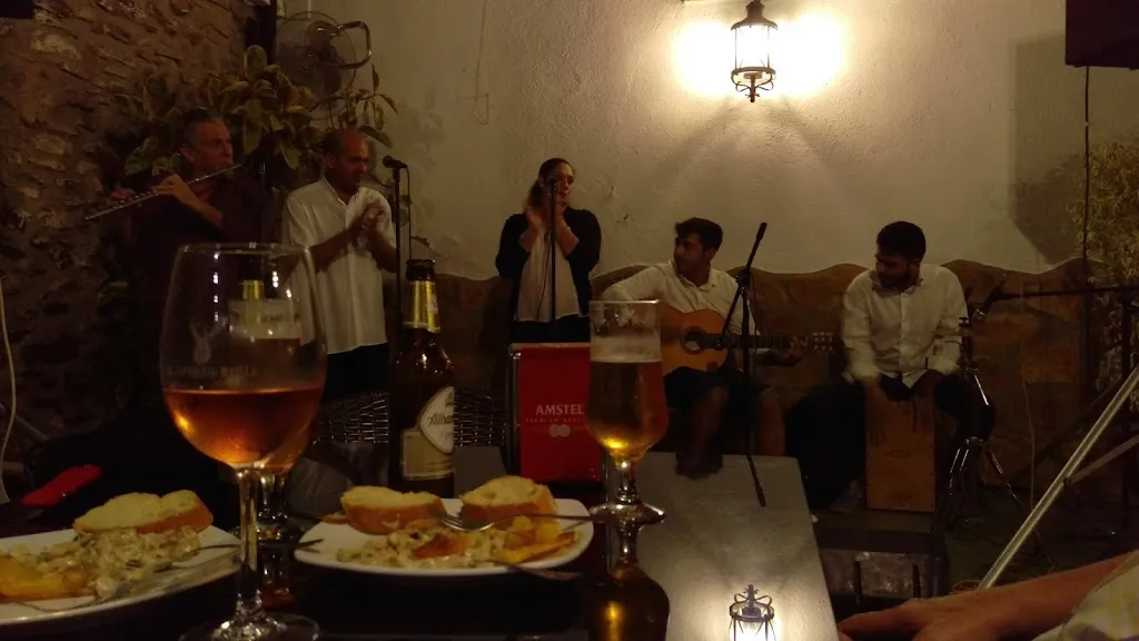 Julie Johnson_Mesón El Viejo Molino_Órgiva_review