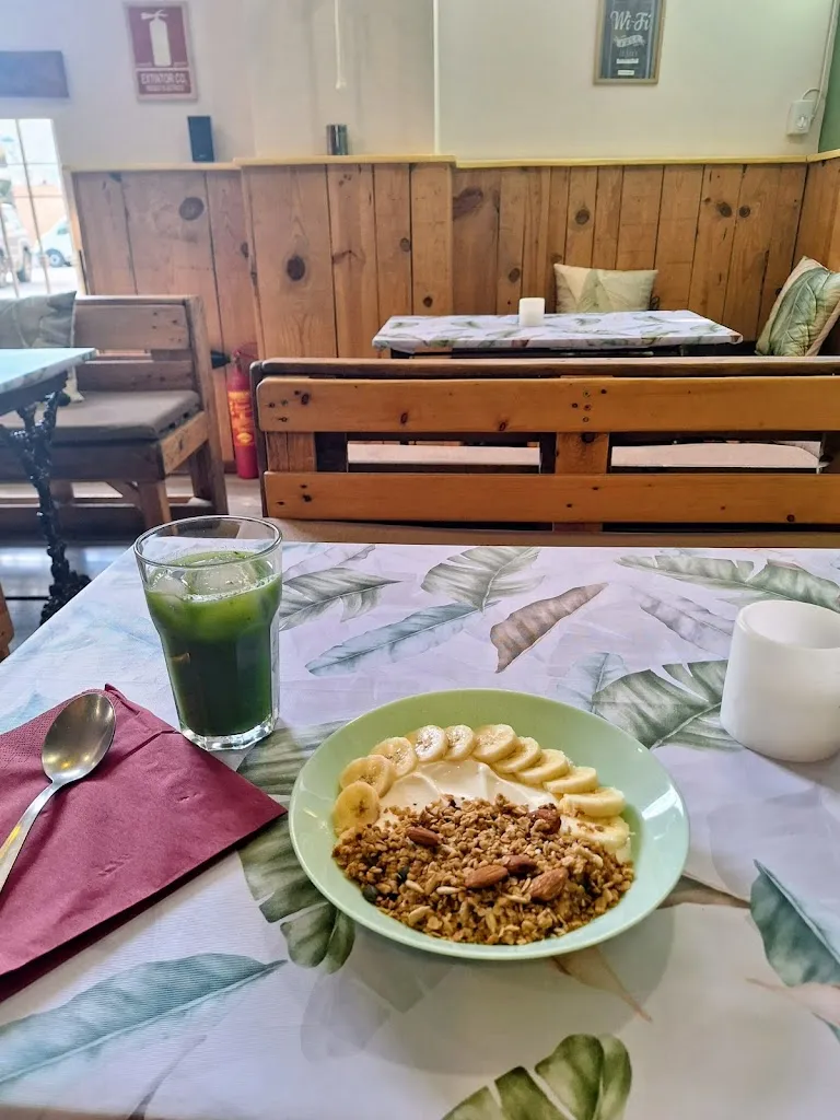 Laura Gordon_Manami’s – Breakfast, Brunch & Lounge Café_Órgiva_recensione