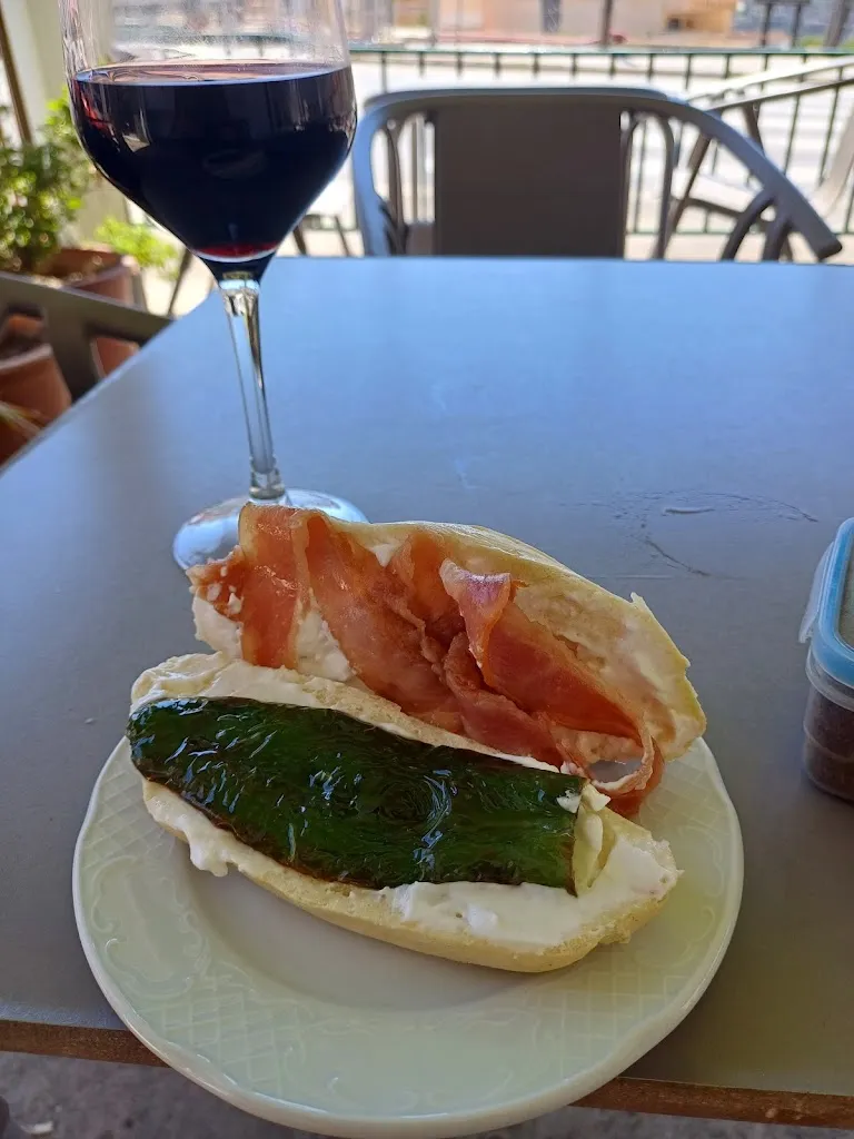 Sam T_Bar Mirasierra_Órgiva_review