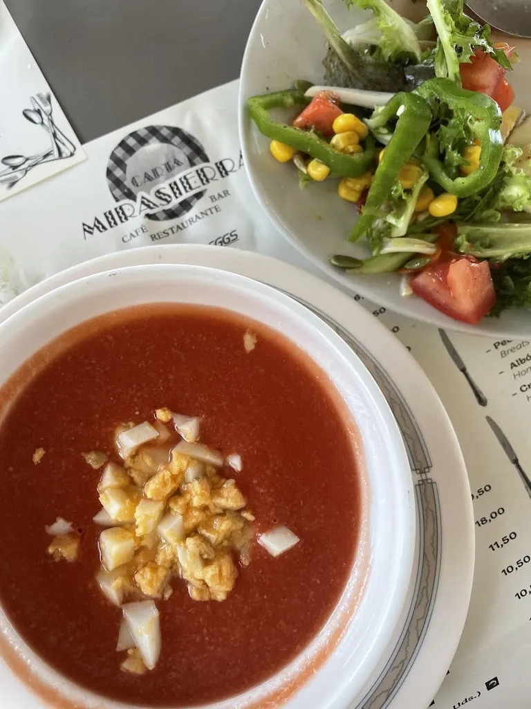 Cynthia de Wolf_Bar Mirasierra_Órgiva_review