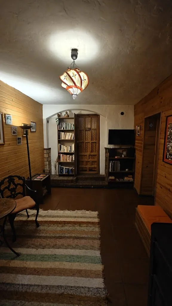 Ron Malinovski_Fundalucia Guesthouse_Polícar_Bewertung