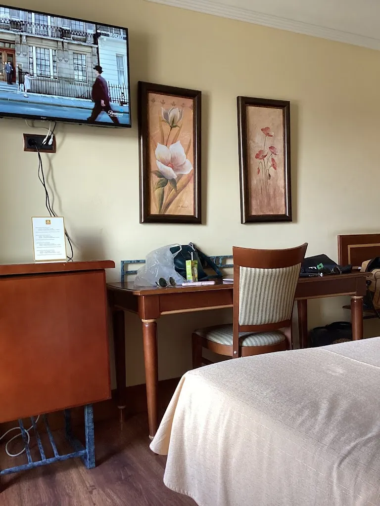 Sandra Moody_Hotel Abades Guadix_Polícar_review