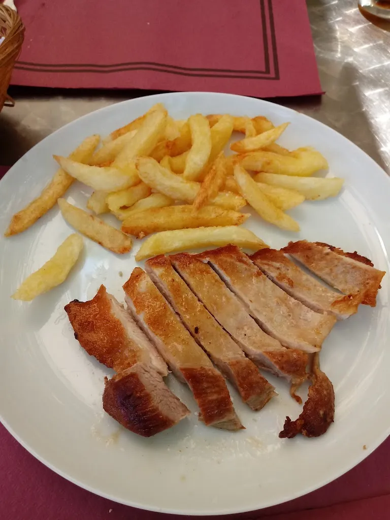 Ki H. LEE_Restaurante La Bella Maria_Pinos Genil_review