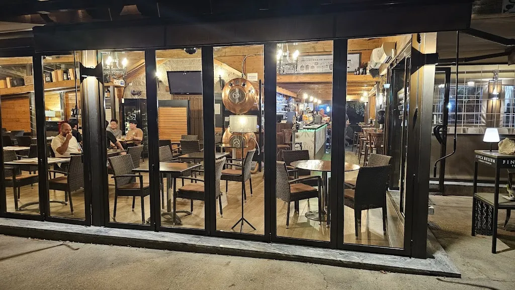 Restaurante La Bella Maria restaurant in Pinos Genil