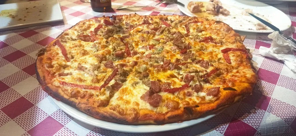 Pinillos restaurant in Pinos Genil