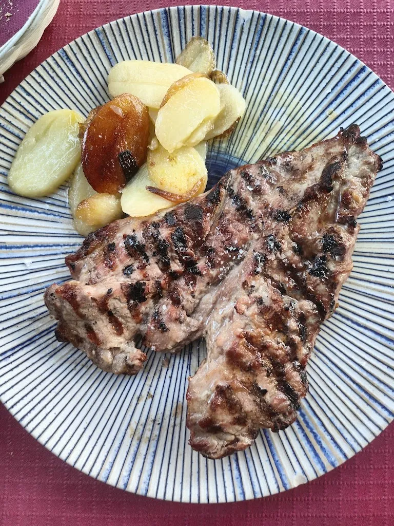 Heather Shuker_Restaurante Mesón Casa Guillermo_Pinos Genil_review