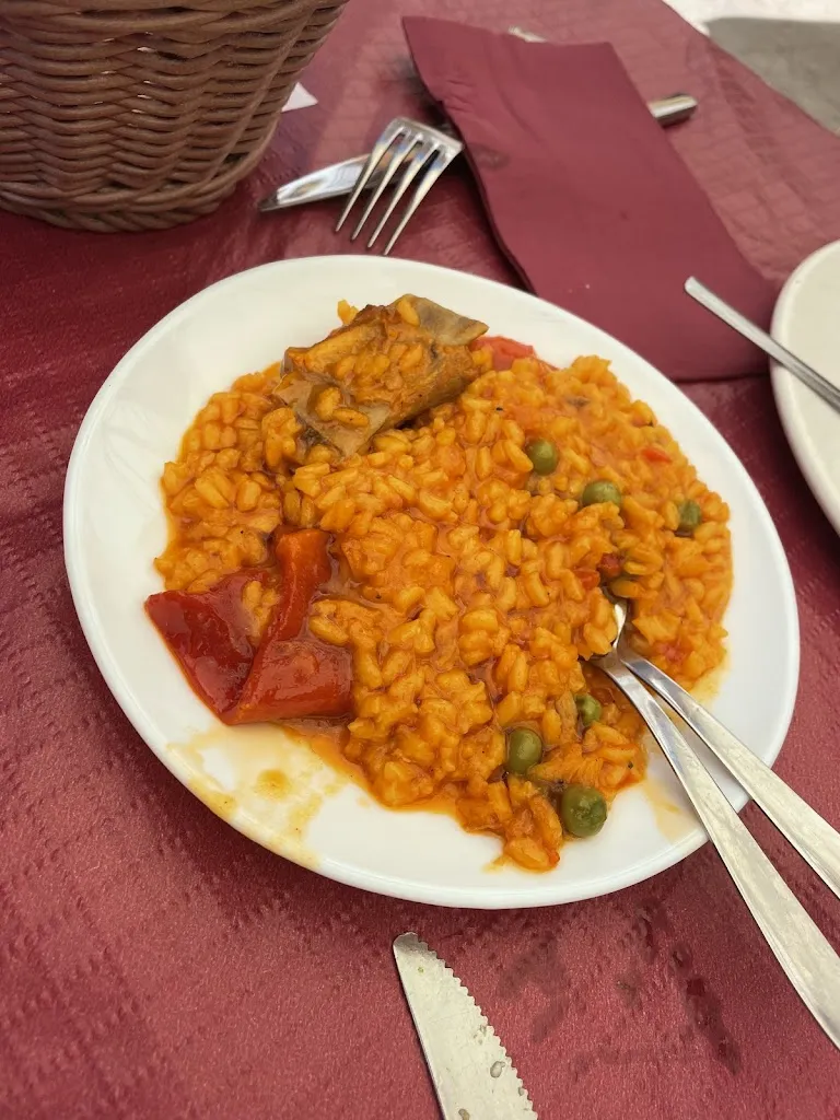 Pedro E Merino Del Castillo_Taberna de sergio_Pinos Genil_review