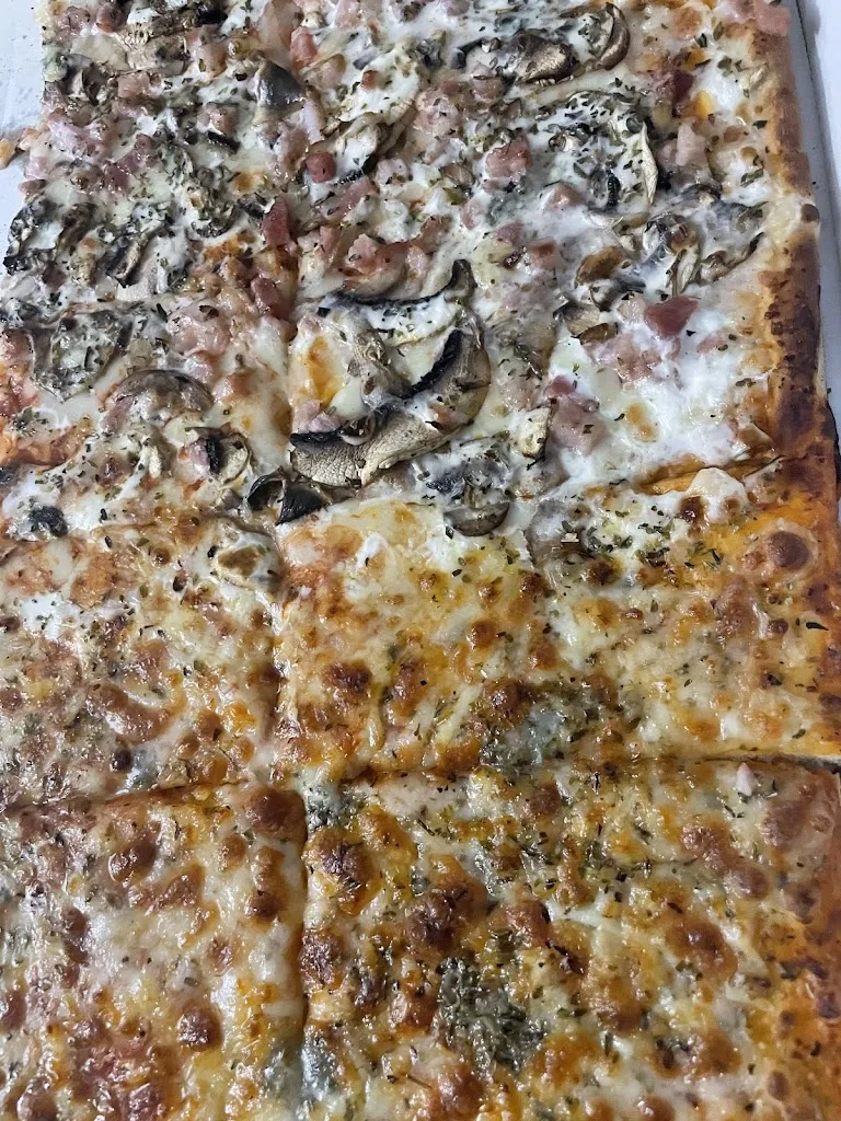 Gloria CP_Pollo y Pizzas Los Ogíjares_Ogíjares_review