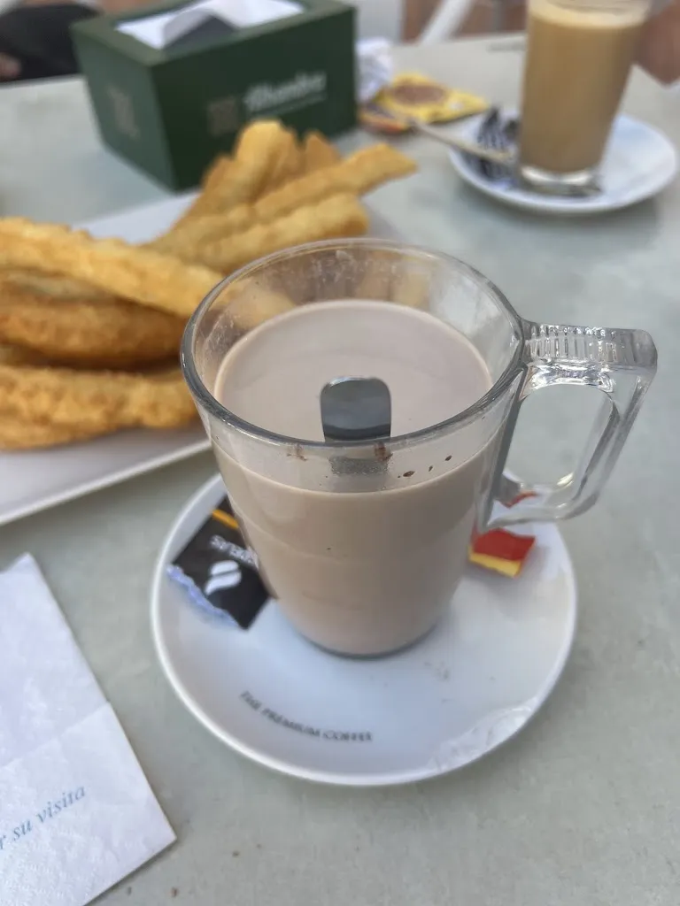 Christian Ros Moreno_Freiduría, cafetería & bar La Plaza_Ogíjares_review