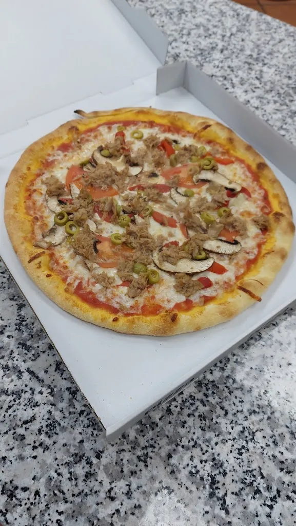 PIZZERÍA & KEBAB NEVADA restaurant in Ogíjares