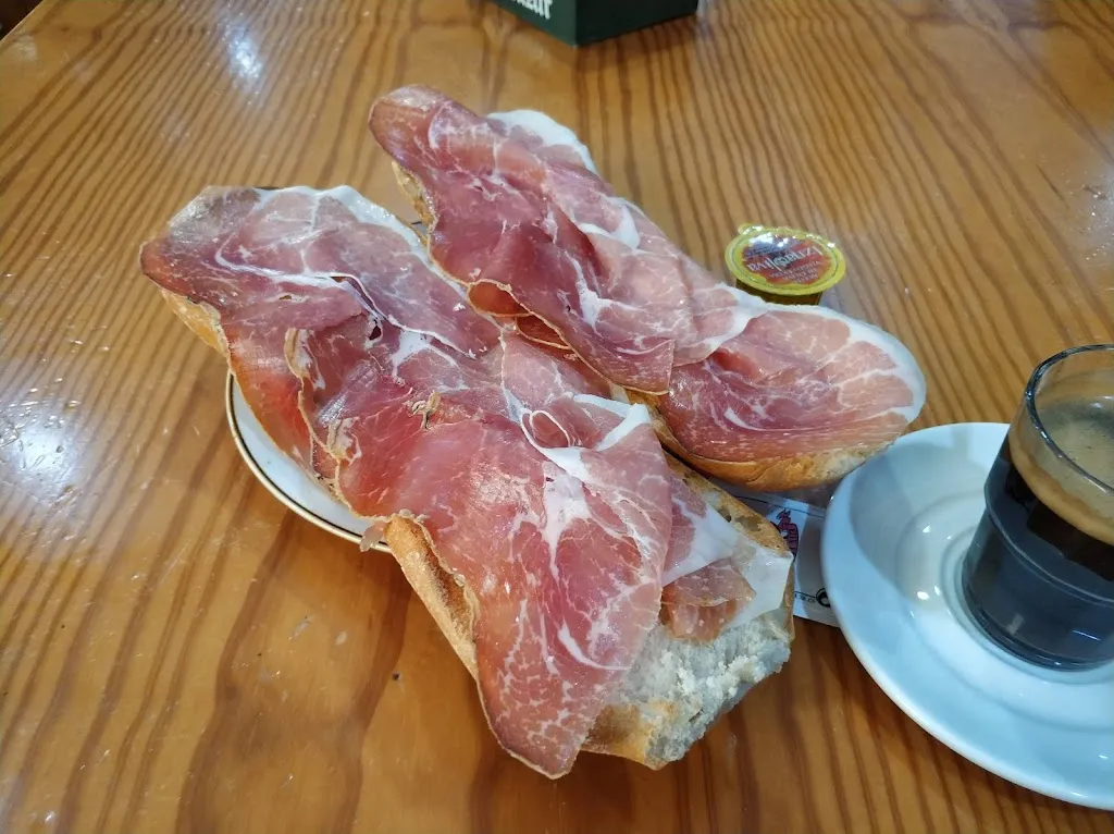 Bar Plaza Alta_Ogíjares_slider_image_2