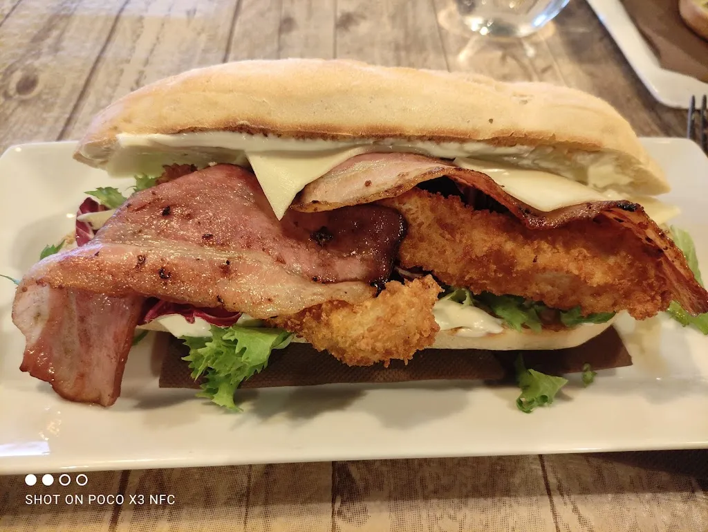 Jose Miguel Sola Cutillas_Pizzería La Rue Benferri_Benferri_review