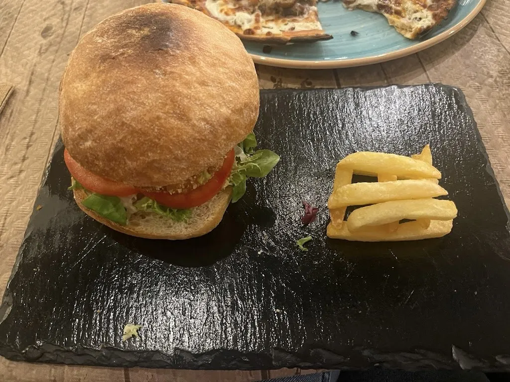 Pizzería La Rue Benferri_Benferri_slider_image_3