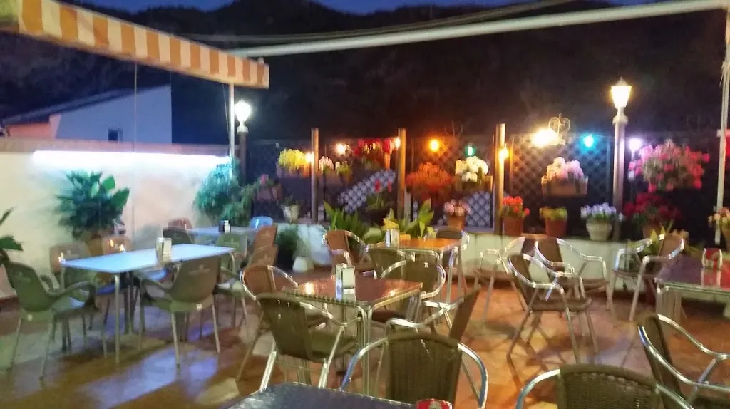 Cafe Bar Los Angeles ristorante a Quéntar