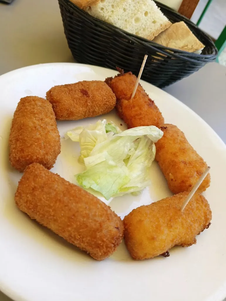 Ceci Pérez_RESTAURANTE LOS PRADOS DE QUÉNTAR_Quéntar_recensione