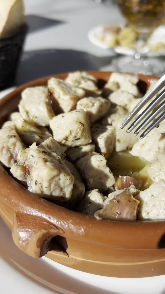 RESTAURANTE LOS PRADOS DE QUÉNTAR_Quéntar_slider_image_2