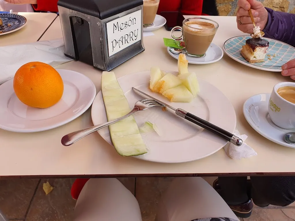 Menu_Bar Restaurante Mesón Parry_Pinos Puente_immagine_8