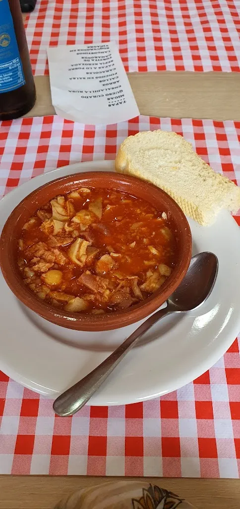 mari carmen parrizas_Bar Restaurante Mesón Parry_Pinos Puente_recensione