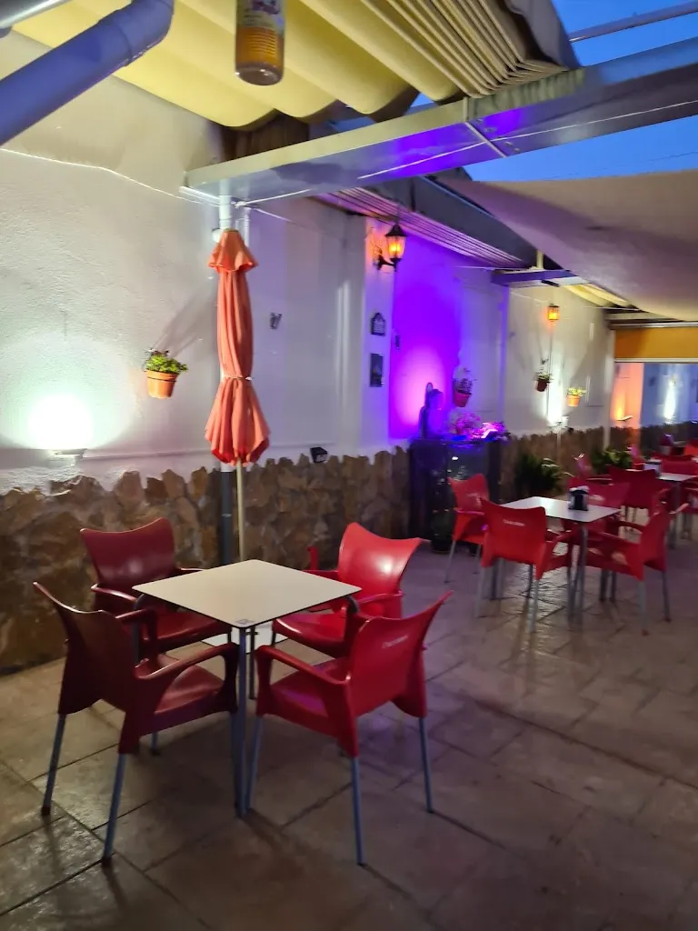 Bar Restaurante Mesón Parry restaurant in Pinos Puente